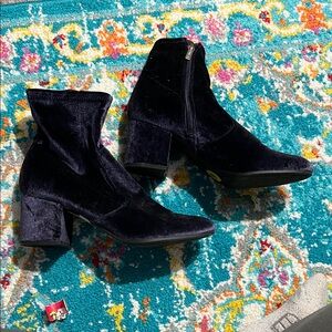 Unisa Crushed velvet Ankle Boots navy blue